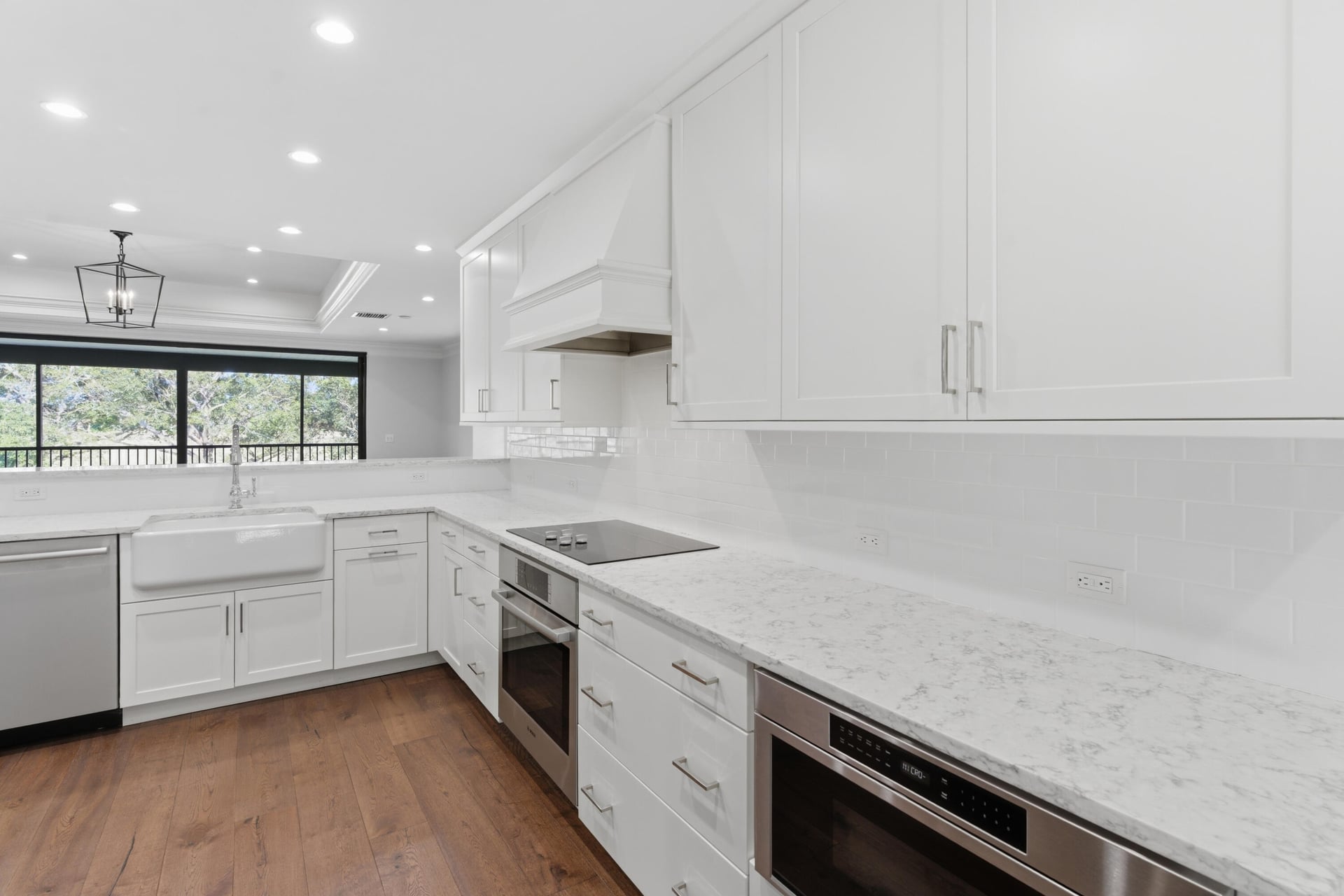 Unit C202 photo 9