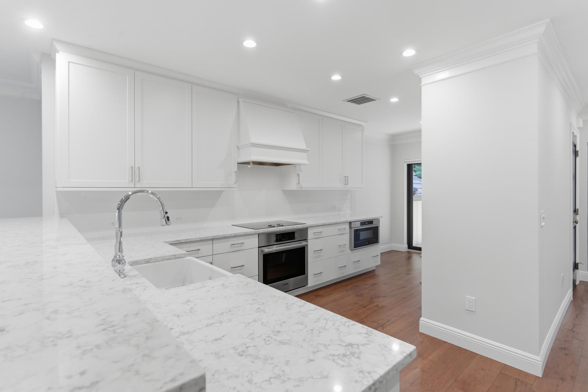 Unit C202 photo 12