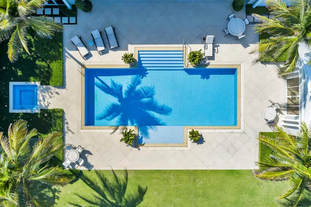 North End Palm Beach Residence photo 14