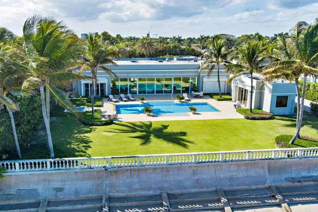 North End Palm Beach Residence photo 17