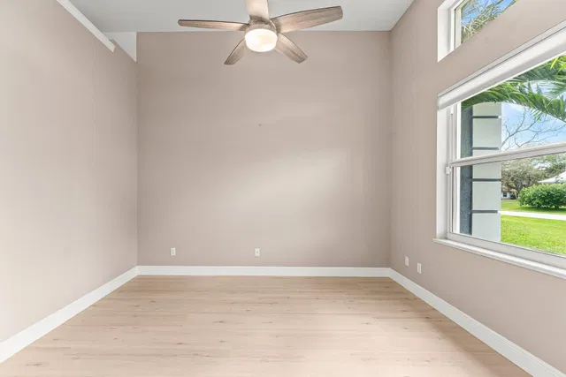Rocky Point Residence photo 6