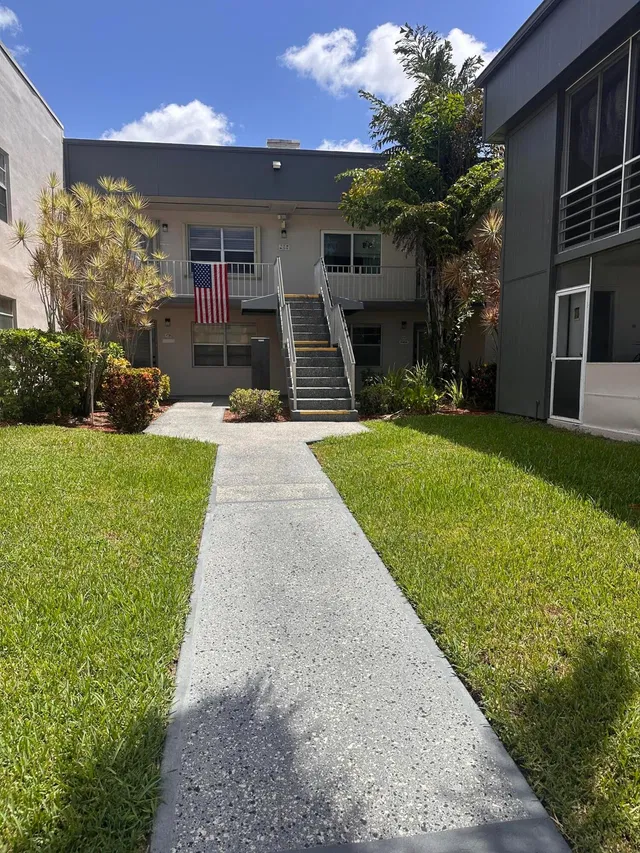 Residence photo 4