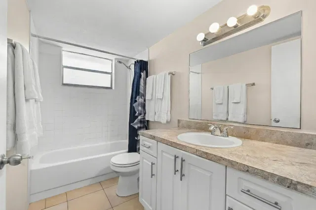 Residence photo 20