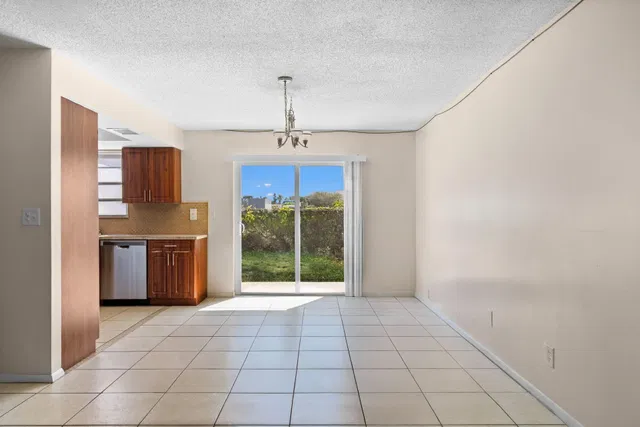 Residence photo 28