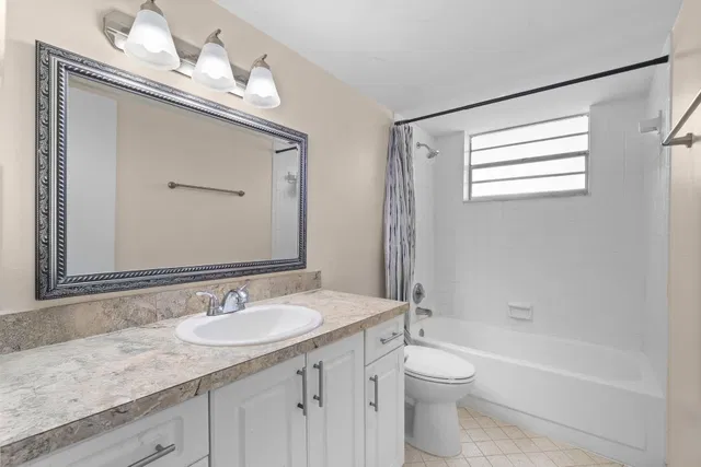Residence photo 35