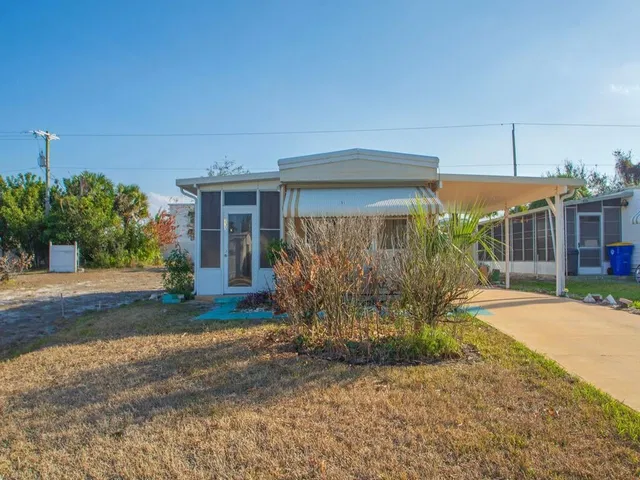 Residence photo 3