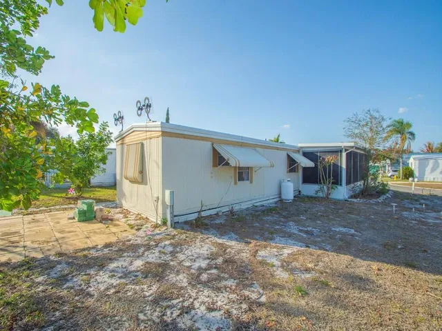 Residence photo 33