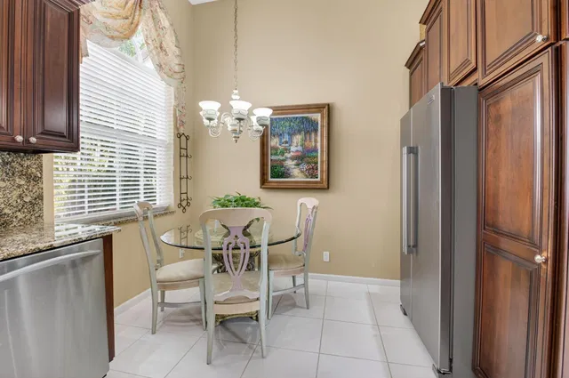Residence photo 22
