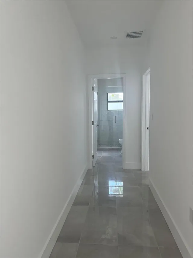 Residence photo 16