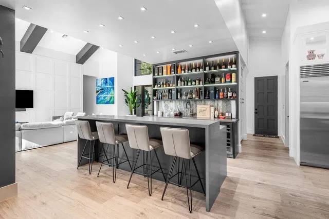 Woodfield Country Club Residence photo 9