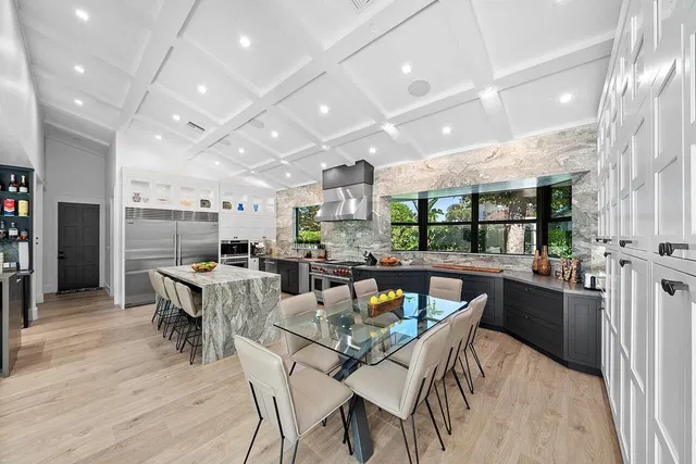 Woodfield Country Club Residence photo 12