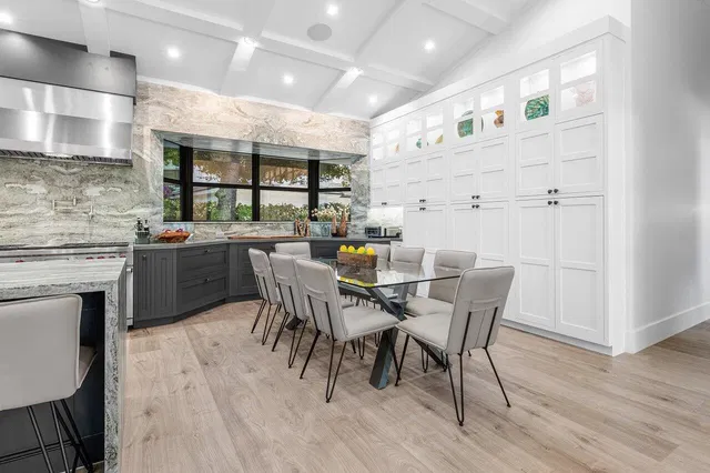 Woodfield Country Club Residence photo 13