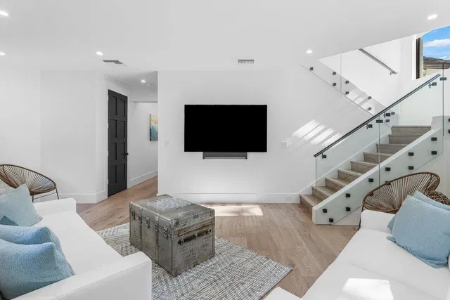 Woodfield Country Club Residence photo 34
