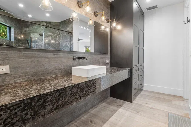 Woodfield Country Club Residence photo 37