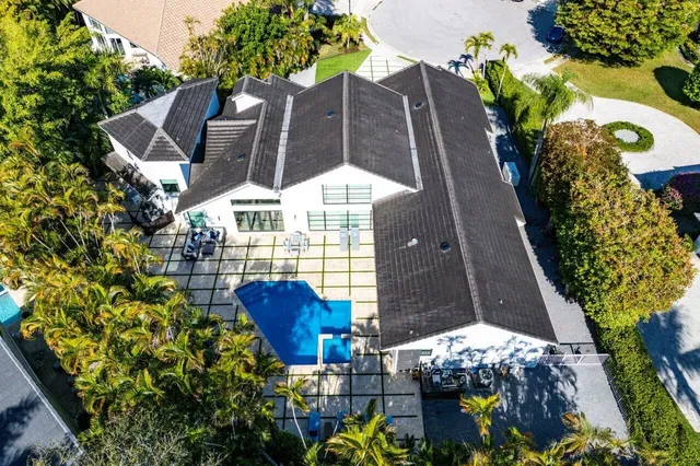 Woodfield Country Club Residence photo 45