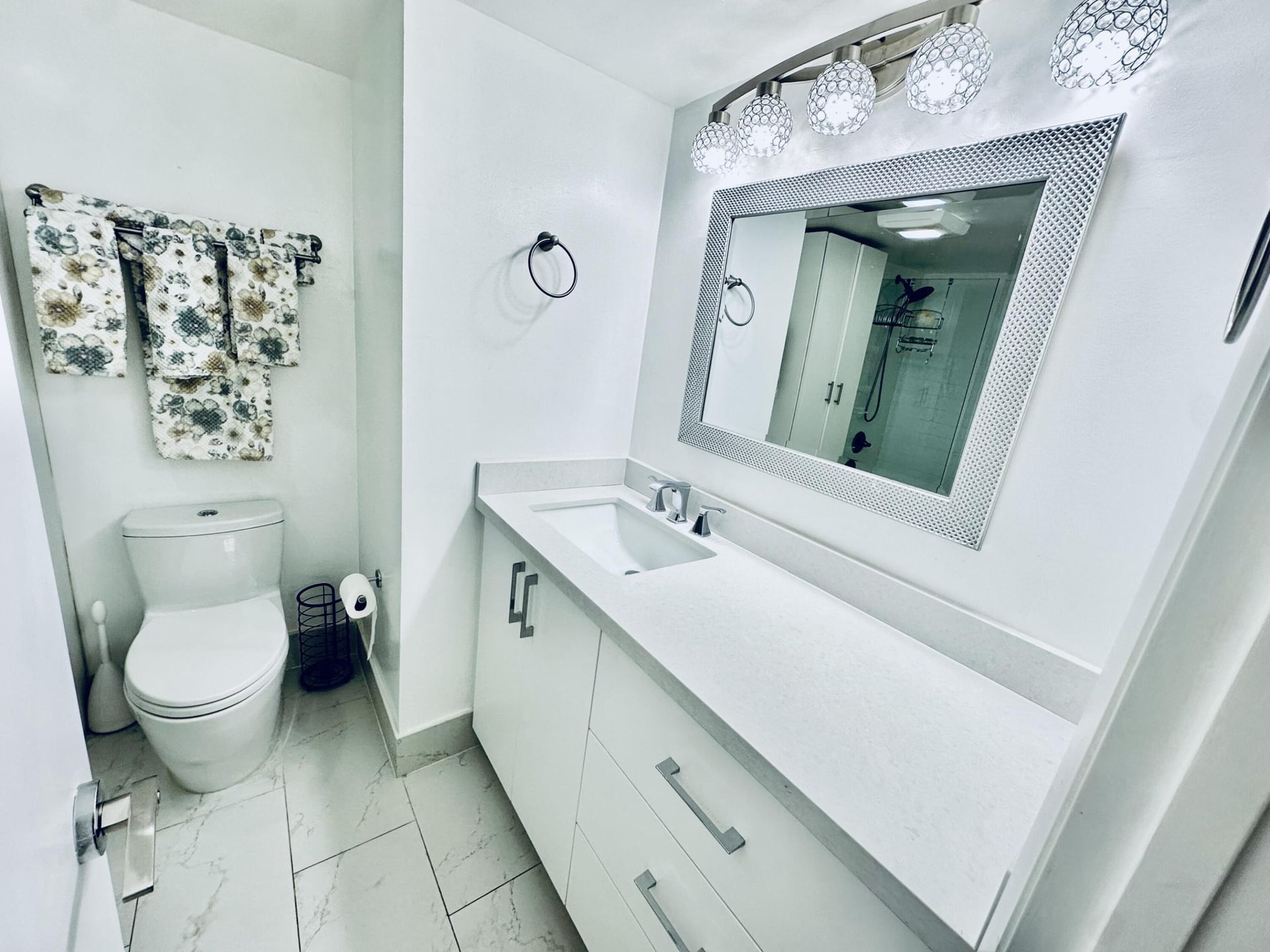 Unit 111 photo 10