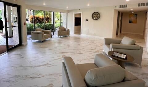 Unit 111 photo 24