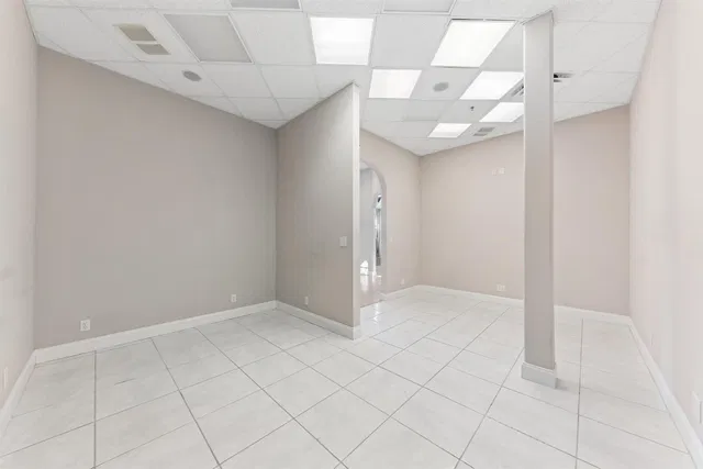 Unit 11-15 photo 9
