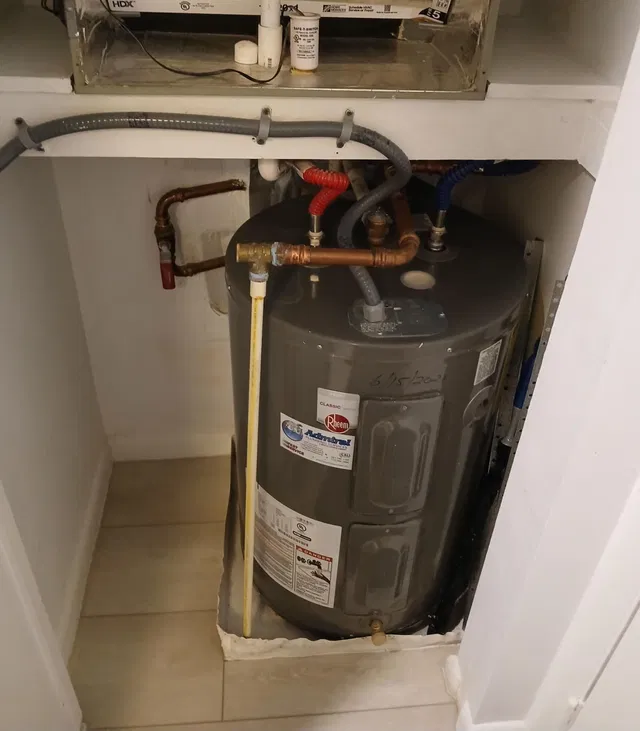 Unit 309 photo 15