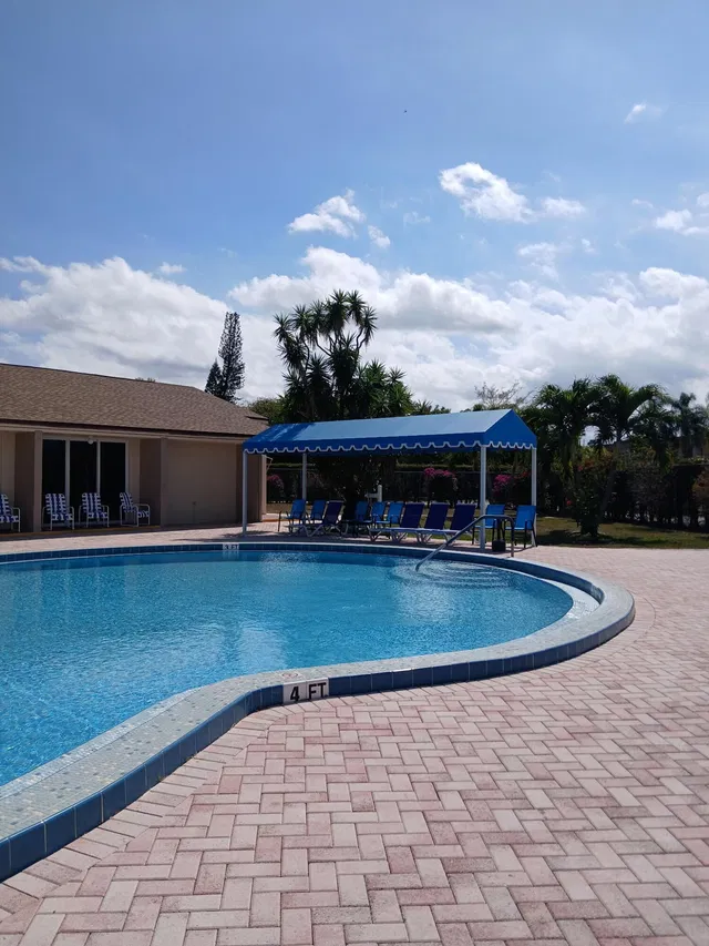 Unit 309 photo 59
