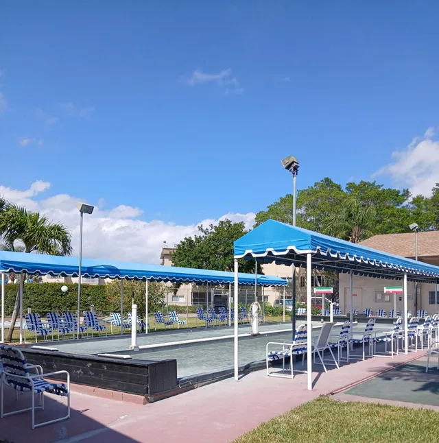 Unit 309 photo 61