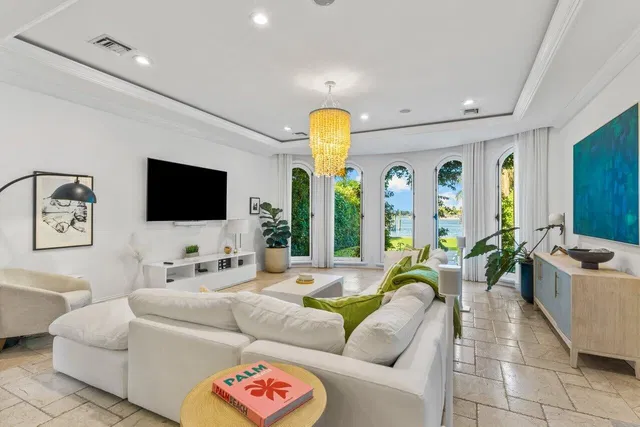 Hypoluxo Island Residence photo 17