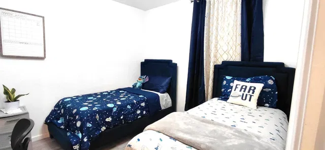 Unit 111 photo 8