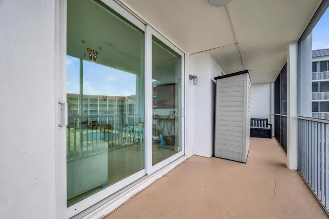 Paradise Harbour North Palm Beach Unit 304 photo 23