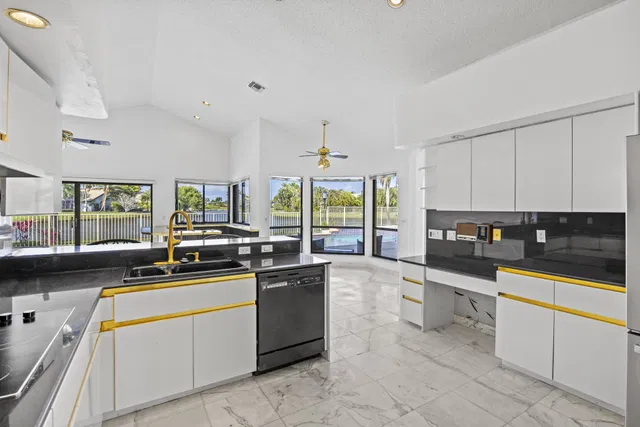 Stonebridge Country Club Residence photo 24