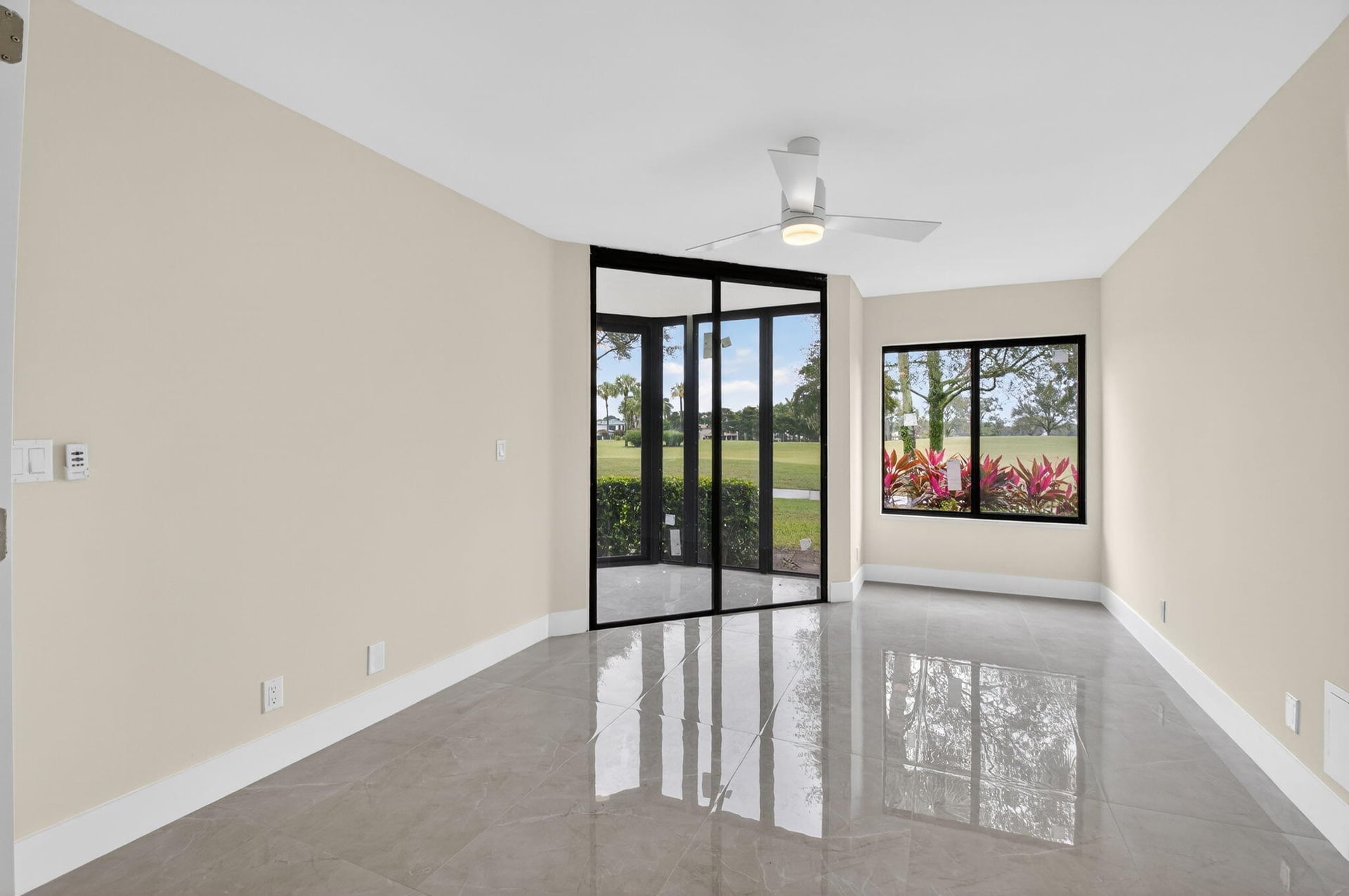 Unit 12501 photo 11