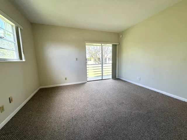  Residence photo 4
