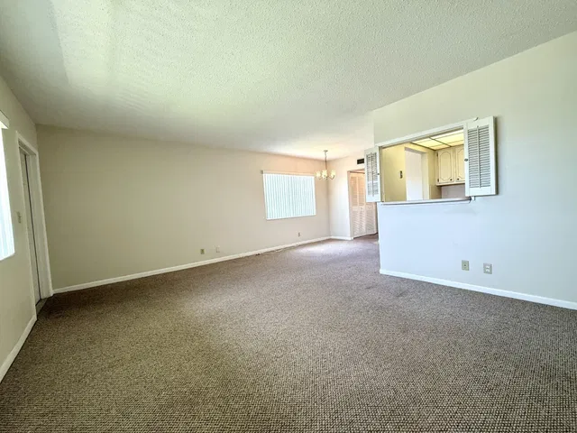  Residence photo 5