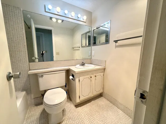  Residence photo 10