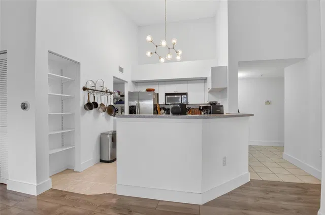Unit 224 photo 3