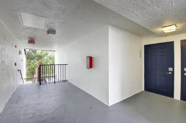 Unit 224 photo 27
