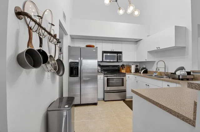 Unit 224 photo 33