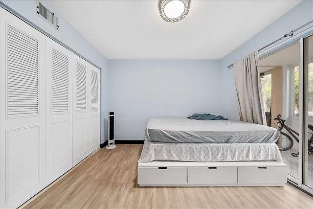 Unit B1 photo 20