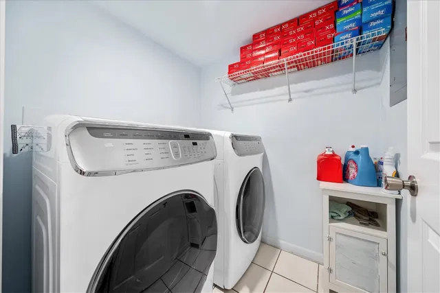 Unit B1 photo 25