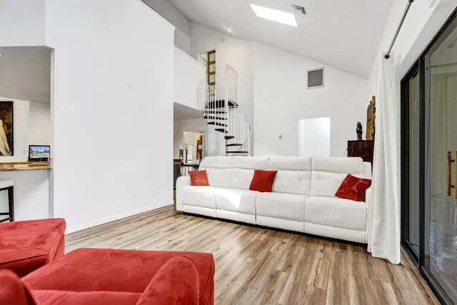 Residence photo 21