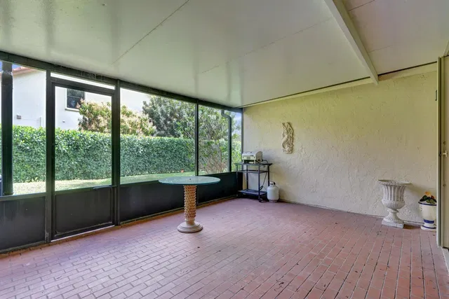 Residence photo 44