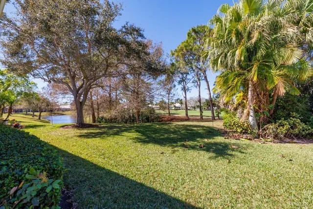 Monarch Country Club Residence photo 30
