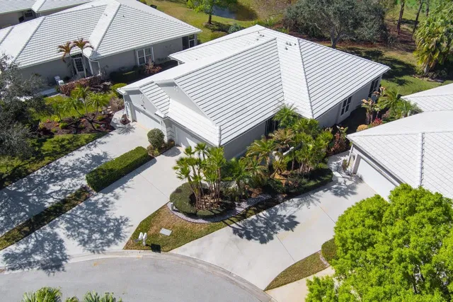 Monarch Country Club Residence photo 35