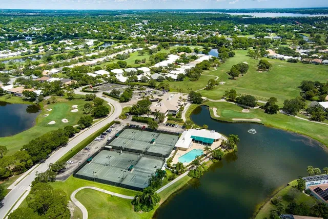 Monarch Country Club Residence photo 56
