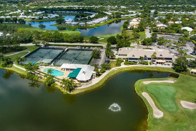 Monarch Country Club Residence photo 59