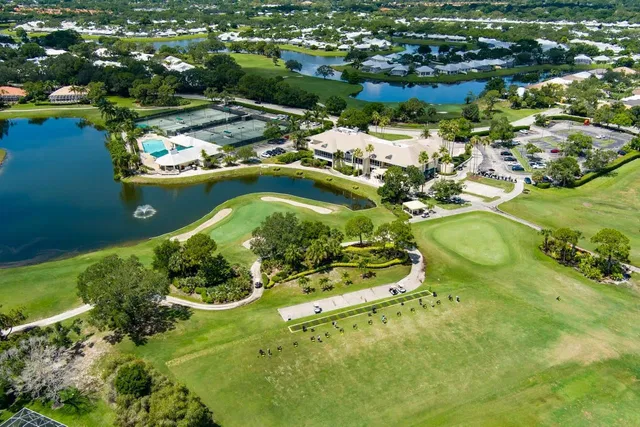 Monarch Country Club Residence photo 60