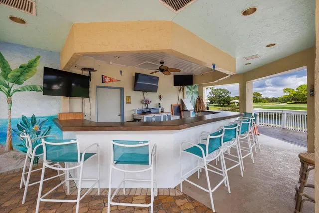 Monarch Country Club Residence photo 65
