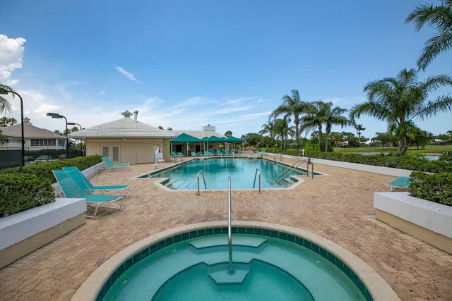 Monarch Country Club Residence photo 74