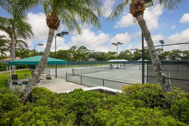 Monarch Country Club Residence photo 80
