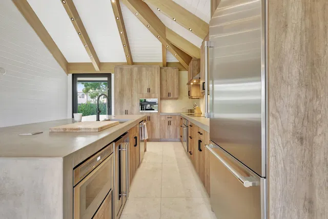 Pebblewood Residence photo 7