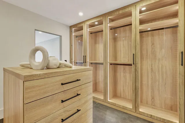 Pebblewood Residence photo 32
